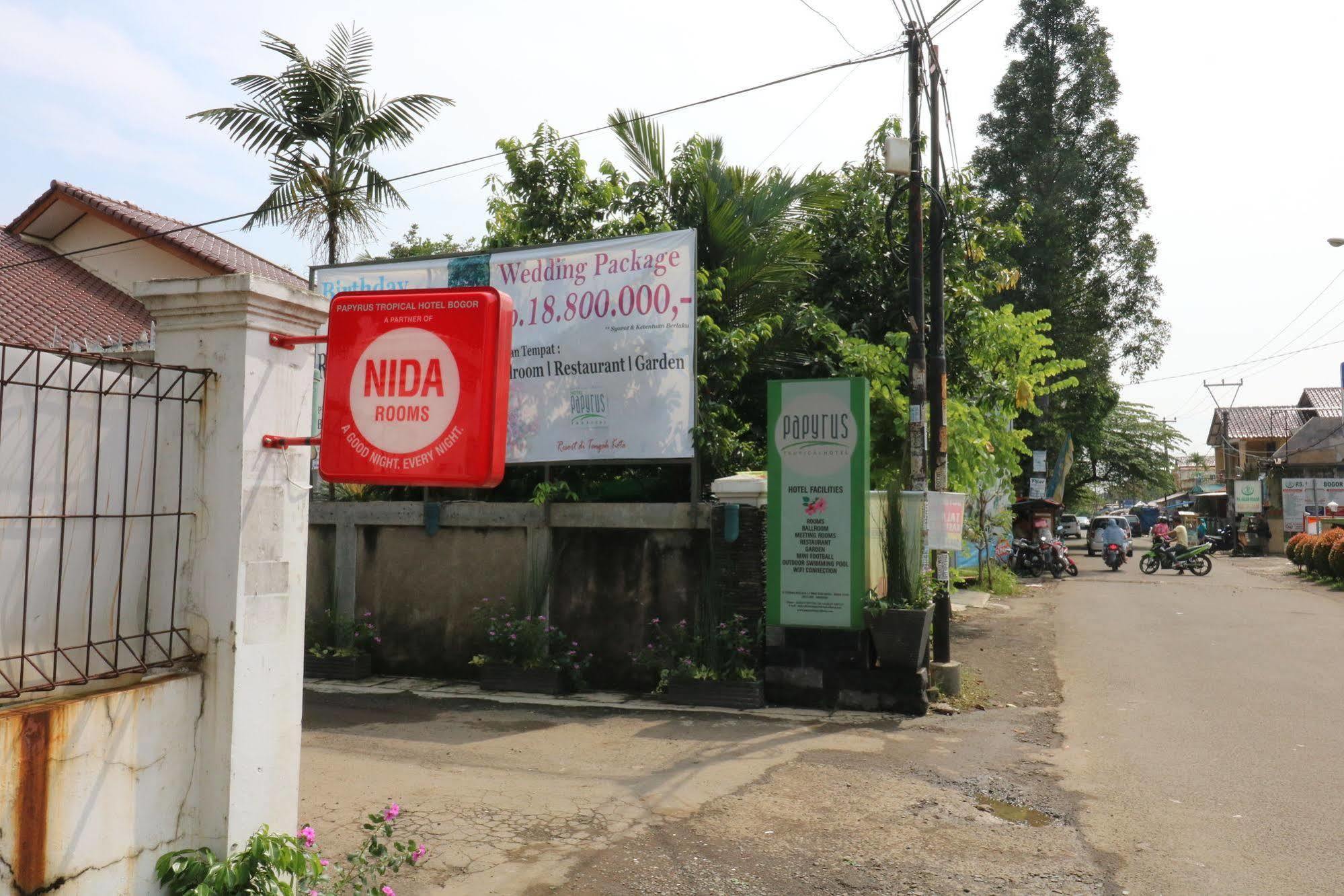 Papyrus Tropical Hotel Bogor Exterior photo