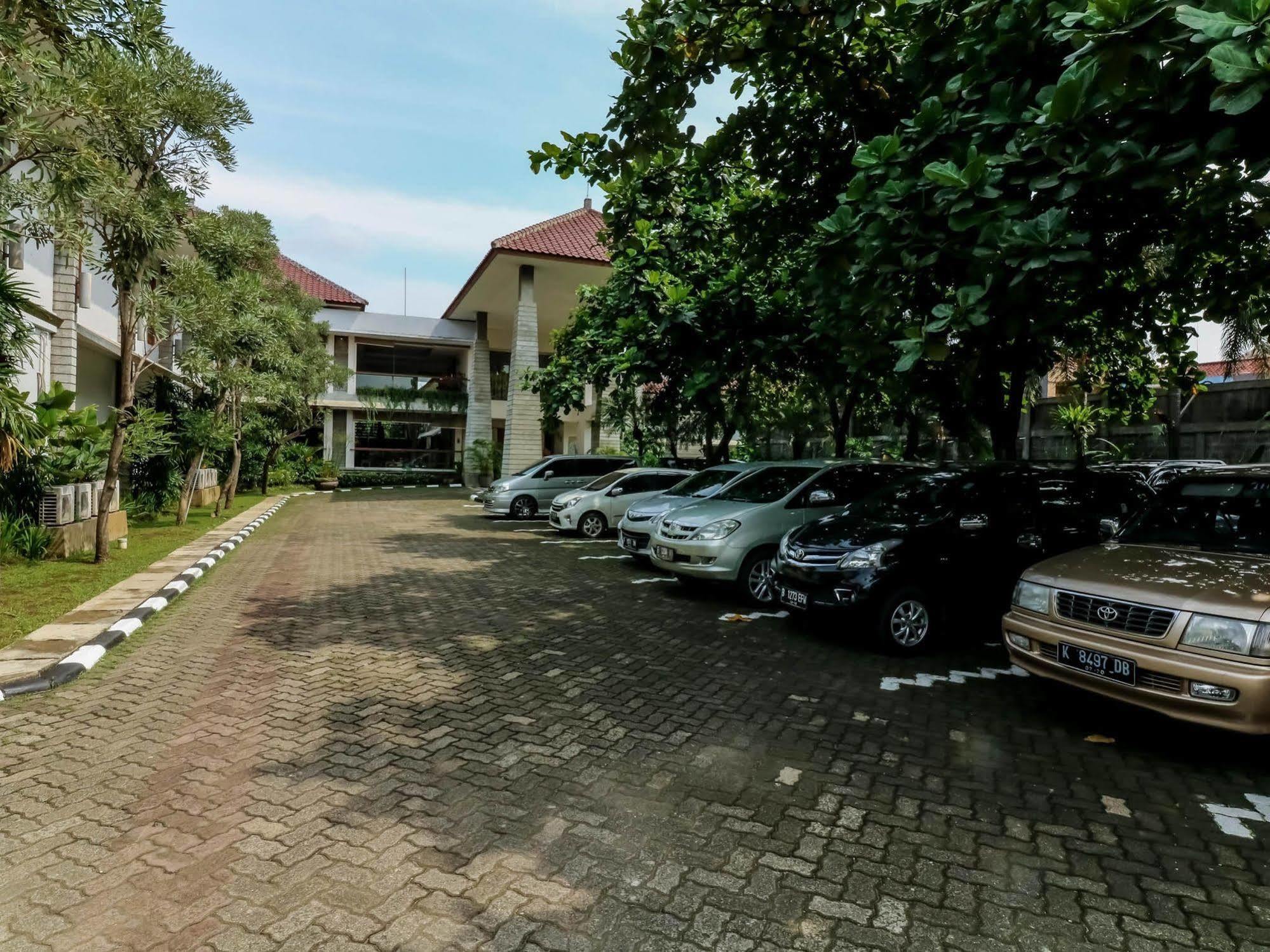 Papyrus Tropical Hotel Bogor Exterior photo